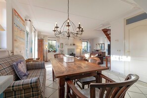 Villa | Dining - De Buitenplaats 145 Villa With Sauna (Callantsoog)