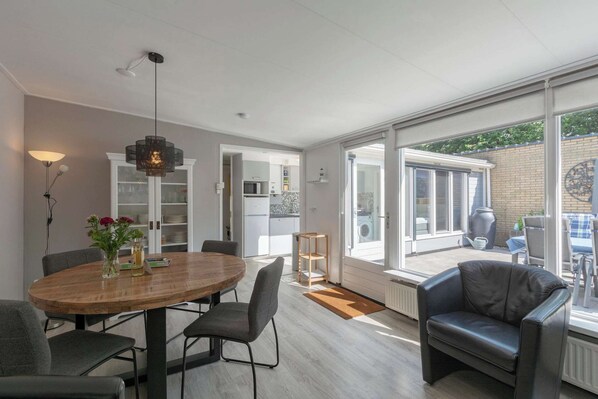 Bungalow | Dining - Bungalow in Sint Maartenszee Near Beach (Sint Maartensvlotbrug)
