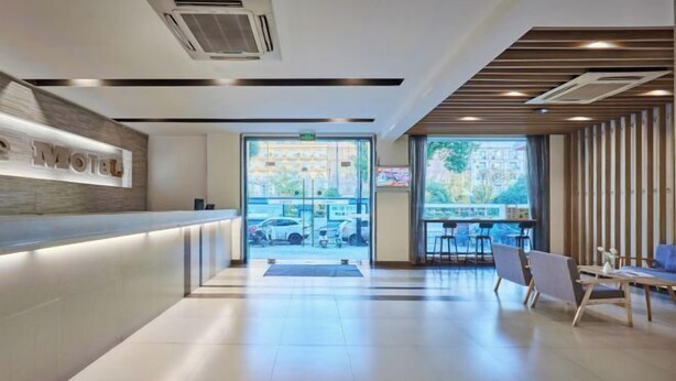 Ảnh chưa phân loại, 1 trong số 36 ảnh, nút