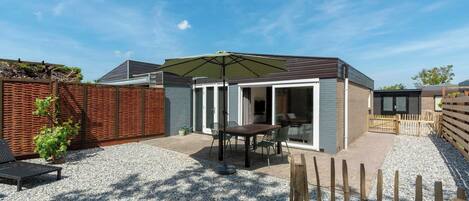 Bungalow | Exterior