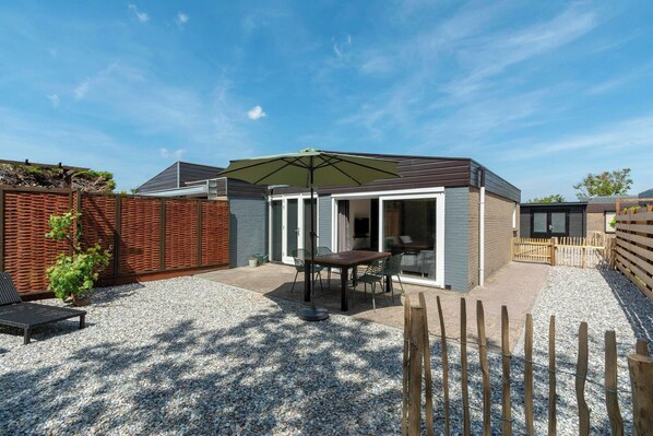 Bungalow | Exterior