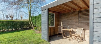 Bungalow Near Sint Maartenszee Beach