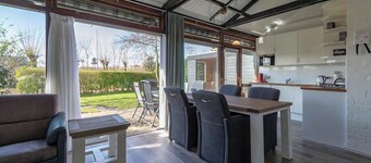 Bungalow Near Sint Maartenszee Beach