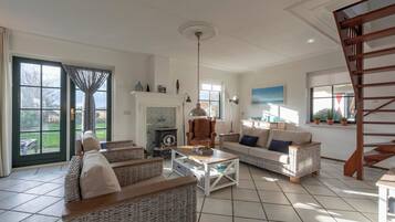 Villa | Living room
