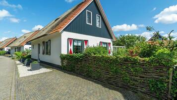 Villa | Exterior