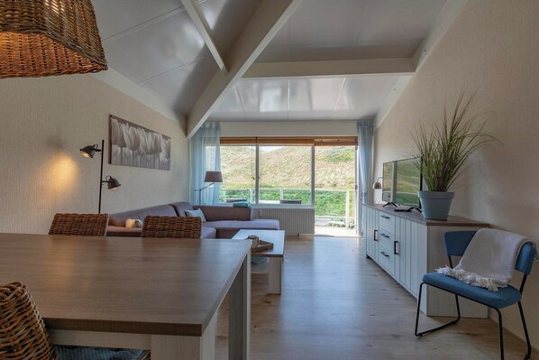 Dining - Beach Lodge in Callantsoog Near Dunes (Callantsoog)