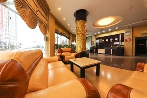 Unclassified image, 3 of 6, button - Chunjiang Hotel (Dangyang)