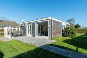Bungalow | Exterior