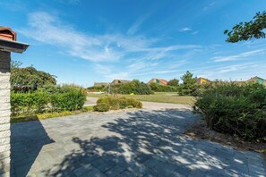 Exterior - Villa in Julianadorp Near Sandy Beach (Julianadorp)