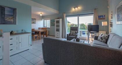 Villa in Julianadorp Near Sandy Beach