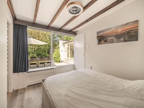 Bungalow - Bungalow in Sint Maartenszee Near the Beach (Sint Maartensvlotbrug)