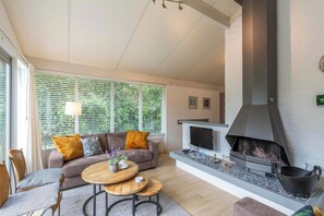 Bungalow | Oppholdsrom