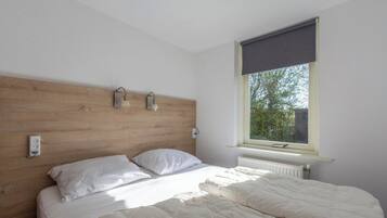 Bungalow | 2 phòng ngủ, trang bị nội thất với thiết kế riêng biệt