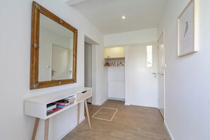 Bungalow - Bungalow in Sint Maartenszee Near the Beach (Sint Maartensvlotbrug)