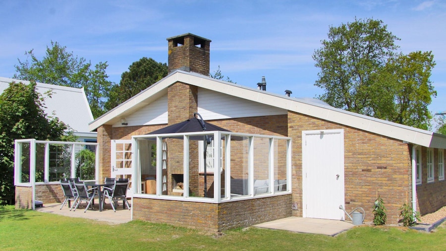 Bungalow in Sint Maartenszee Near the Beach