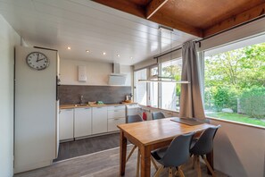 House | Dining - Garnekuul 18 Holiday Home With Veranda (Callantsoog)