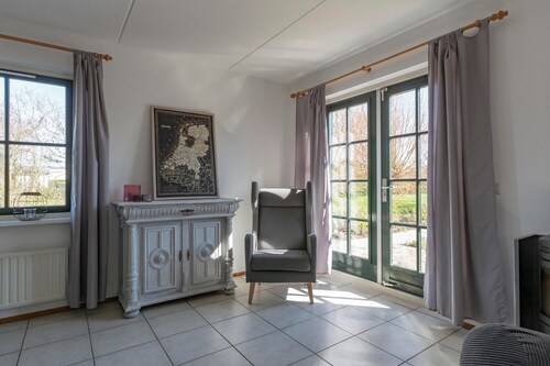 Stylish Villa With Garden