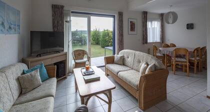 Villa in Julianadorp Near Sandy Beach