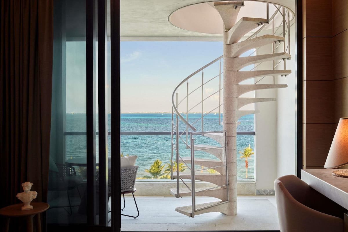 SLS Elite Ocean View Rooftop King | Vistas al mar