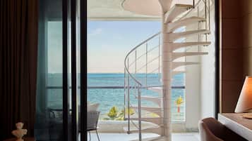 SLS Elite Ocean View Rooftop King | Free minibar, in-room safe, desk, laptop workspace