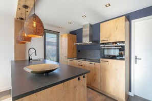 Villa | Eigene Küche | Hochstuhl