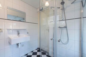 House | Bathroom