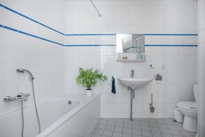 Apartment | Bathroom - Apartment in Netherlands Near Dunes (Julianadorp)