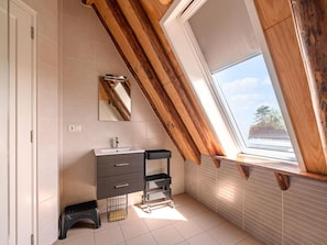 Apartment | 3 bedrooms, individually furnished, bed sheets - Apartment With Garden in Dutch Countryside (Callantsoog)