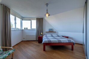 House | 2 bedrooms, individually furnished, bed sheets - Beach Side Villa (Callantsoog)