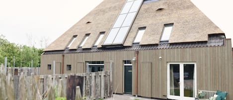 Apartment | Exterior