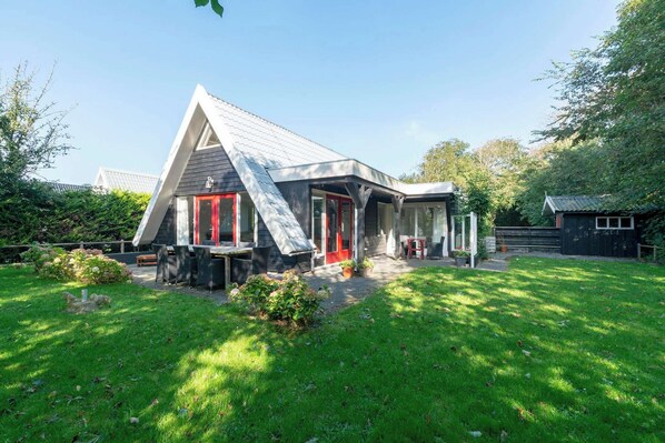 Villa | Exterior - Sandepark 151 Villa for 8-person With Large Garden (Callantsoog)