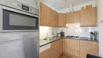 Appartement | Privékeuken | Een waterkoker, een broodrooster