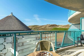 Balcony - Apartment by Dunes With Balcony Views (Julianadorp)