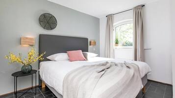 2 bedrooms, individually furnished