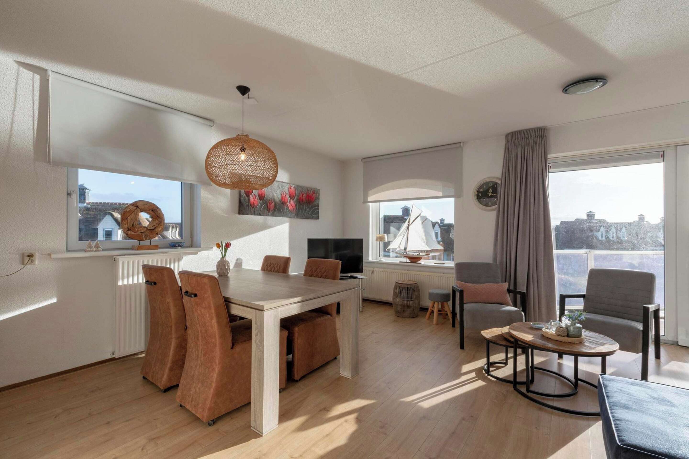 Apartment | Dining