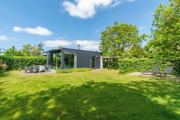 Bungalow | Garden