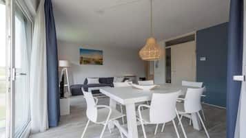 Apartment | Dining