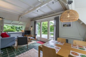 House | Dining - Seaside Getaway With Terrace (Callantsoog)