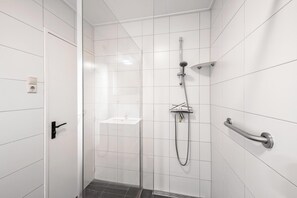 Apartment | Bathroom - Holiday Home in De Koog Near Beach (De Koog)