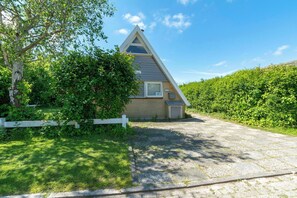 Exterior - Sandepark 165 Holiday Home Near Beach (Callantsoog)