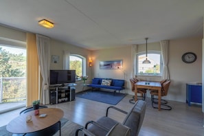 Apartment | Living room - Apartment Near Dutch Dunes and Beach (Julianadorp)