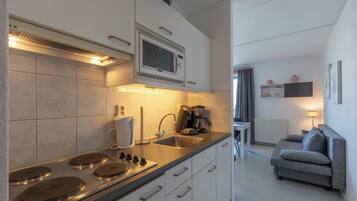 Apartment | Private kitchen | Electric kettle