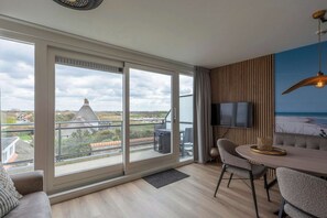 Apartment | Living room - Stylish Couples' Retreat (Callantsoog)