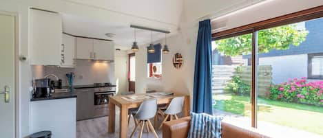 House | Dining
