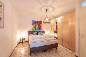 2 habitaciones y muebles diferentes 