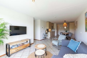 Apartment | Living room - Wijde Blick 310 Apartment Near Callanstoog Beach (Callantsoog)
