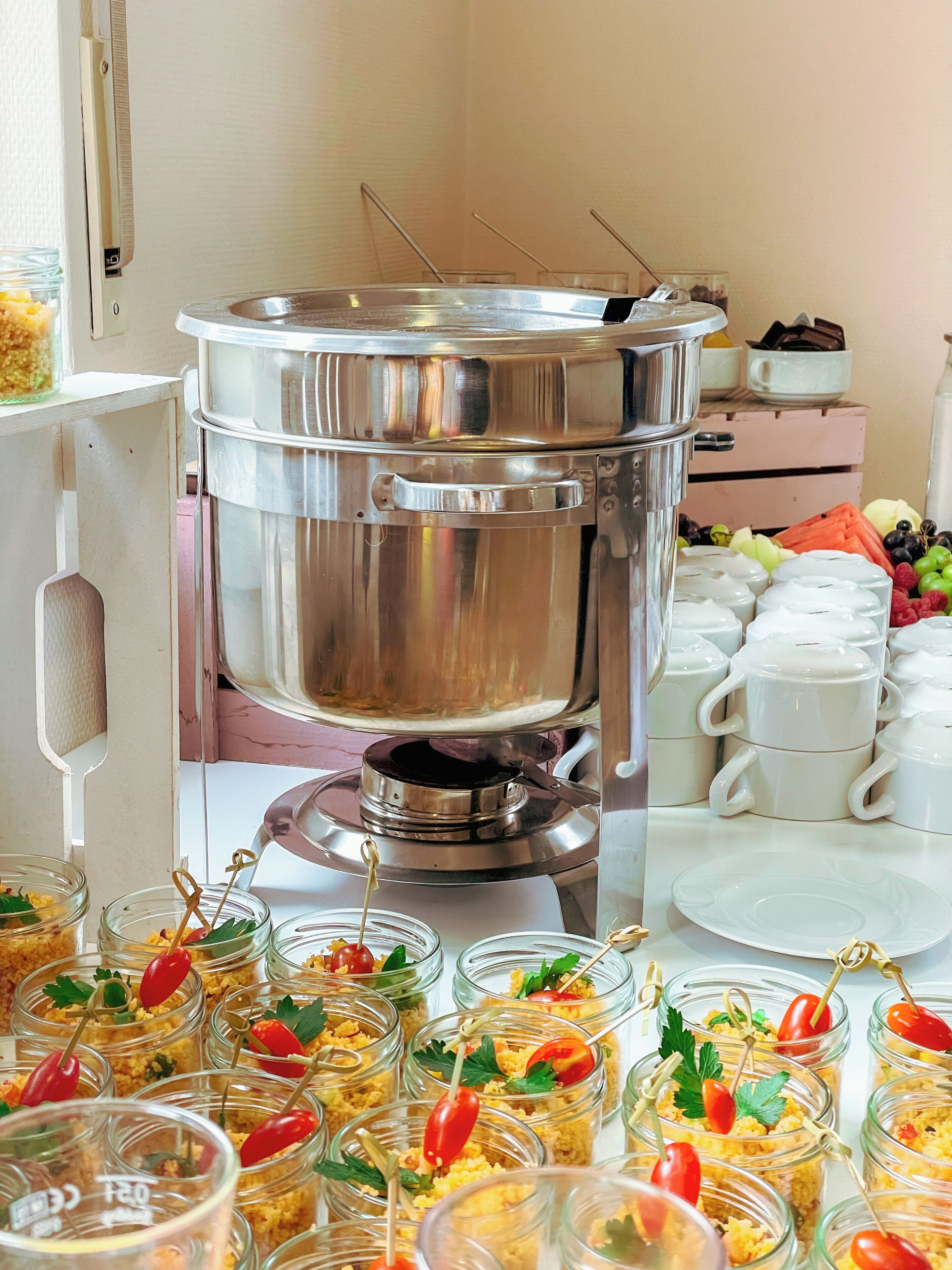 Daily buffet breakfast for a fee