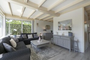 Bungalow | Área de sala de estar