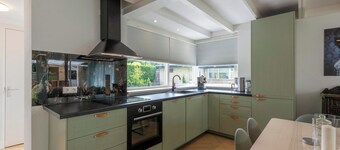 Bungalow Near Sint Maartenszee Beach