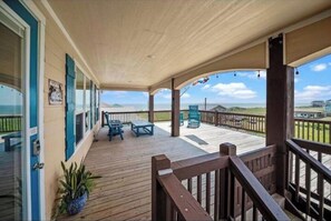 Terrace/patio - 
4B3B Sleeps 12, Hot Tub, Golf Cart, Ocean View, Elevator, Huge Covered Deck,   (Bolivar Peninsula)